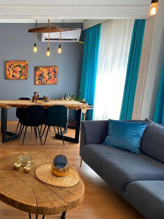Cozy Whole House at the Heart of Nişantaşı Daire İstanbul